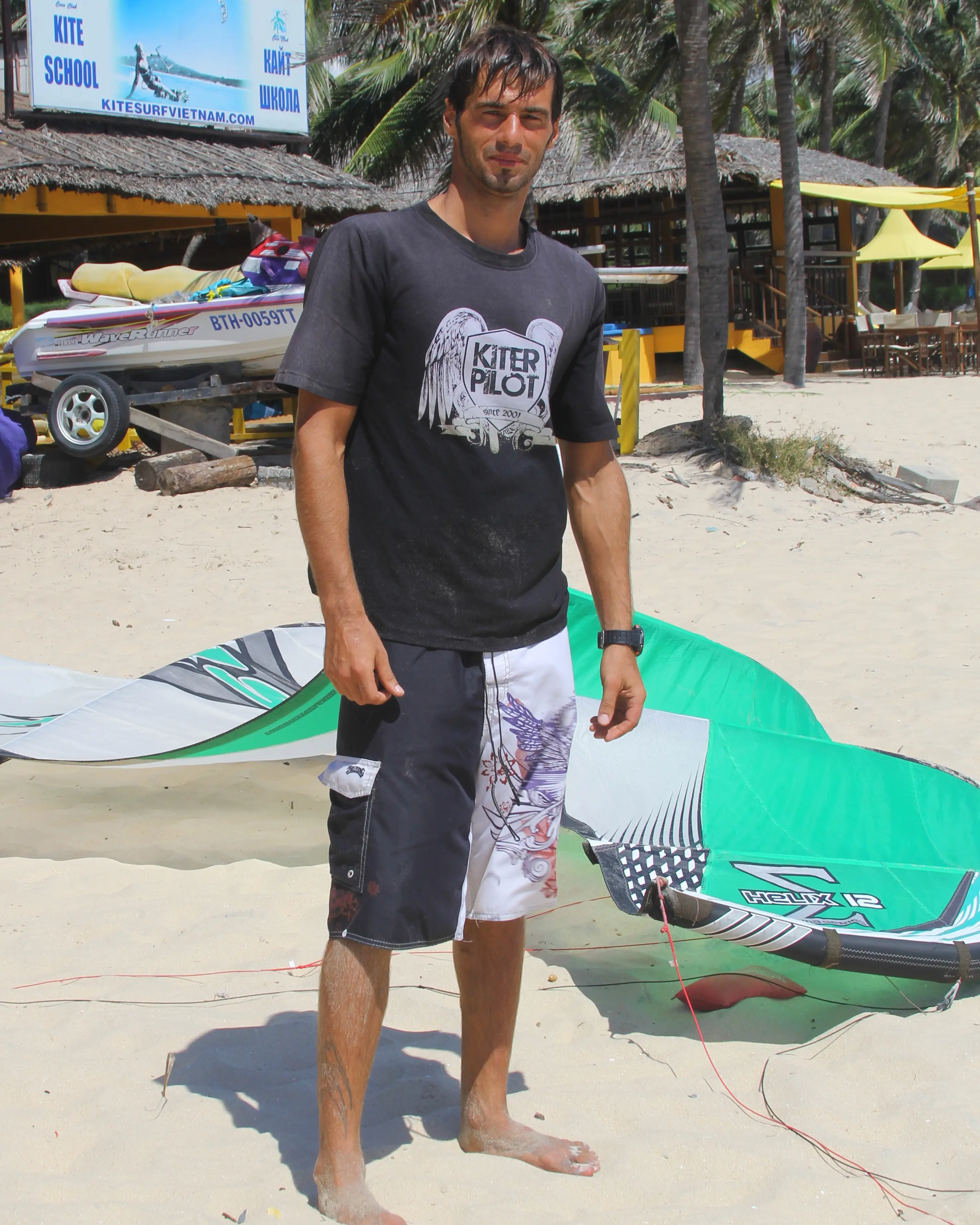 Viktor — SmartSurf founder, kite instructor in Vietnam